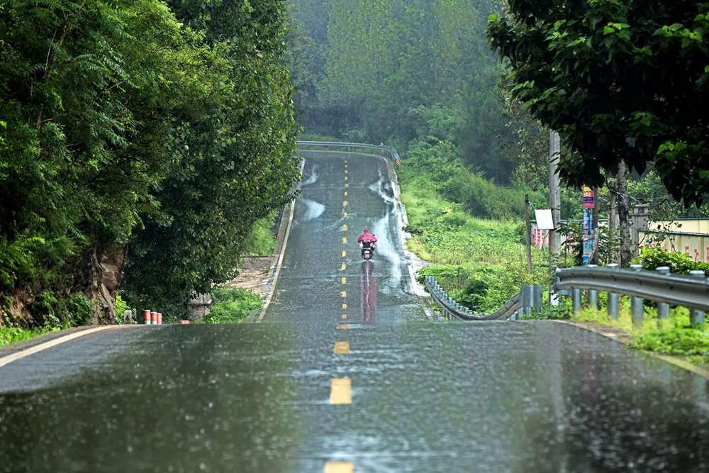 魯山縣道掠影 王建中 攝影